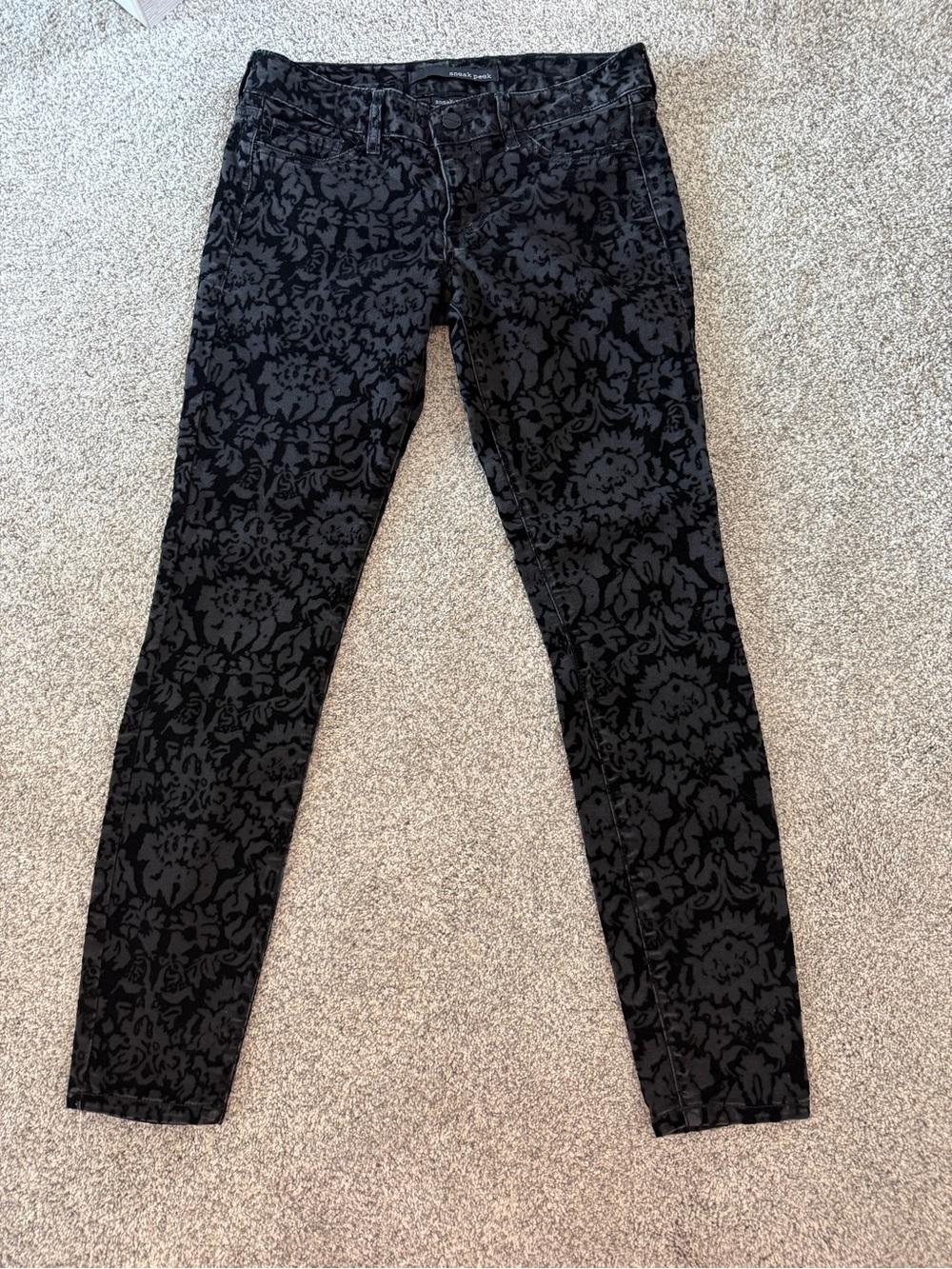 Sneak Peek Black Floral-Textured Skinny Pants